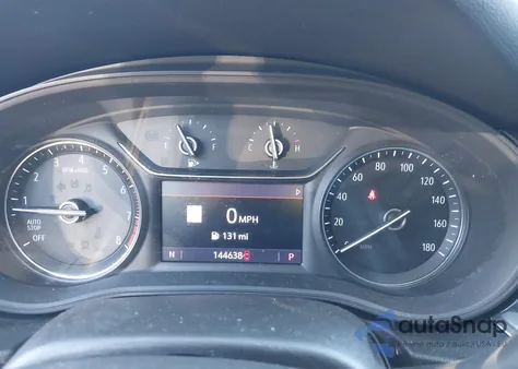 2018 Buick Regal Sportback Preferred z USA, uszkodzony, nr VIN W04GL6SX5J1154714